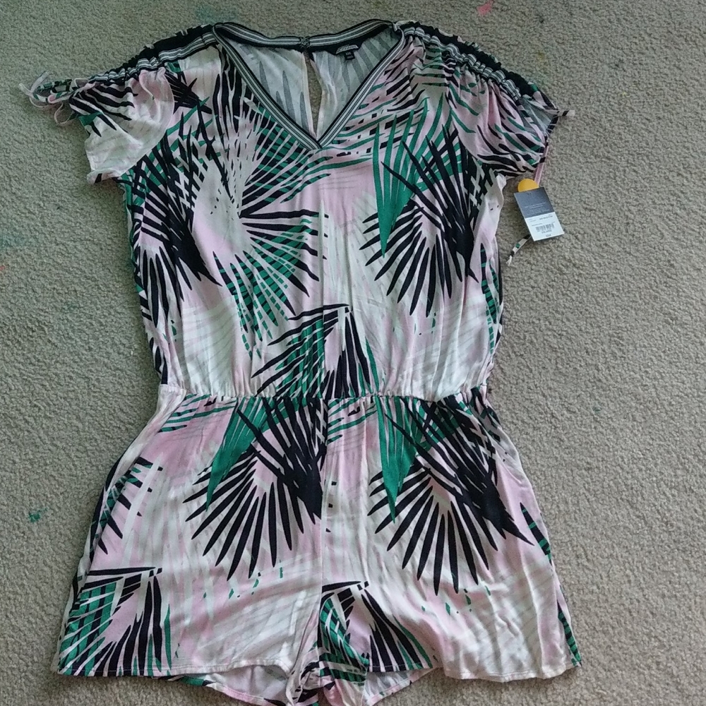 Romper - Picture 3 of 3